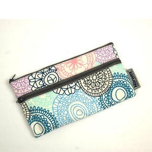 Norwex reusable wet wipes travel bag floral design for wipes or enviro cloth EUC